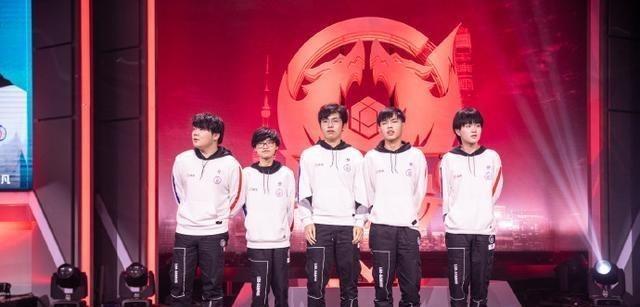 部分球员与 部分球员与